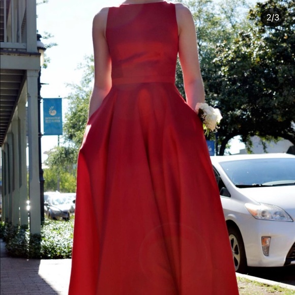 Prom dress! - Picture 2 of 3